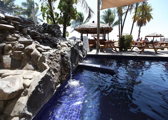 Smugglers Cove Beach Resort & Hotel