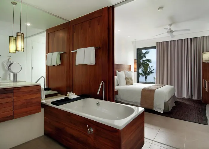 Hilton Fiji Beach Resort And Spa